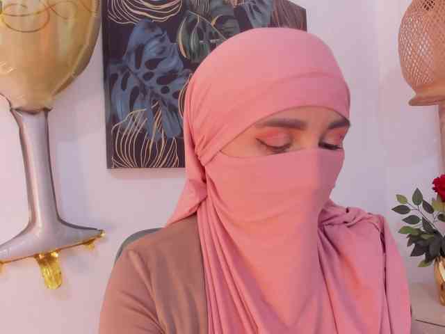 -Alisha webcam