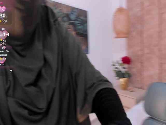 -Alisha webcam