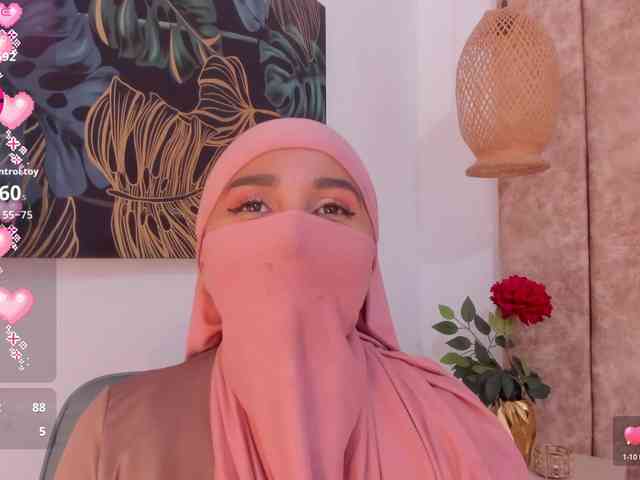 -Alisha webcam