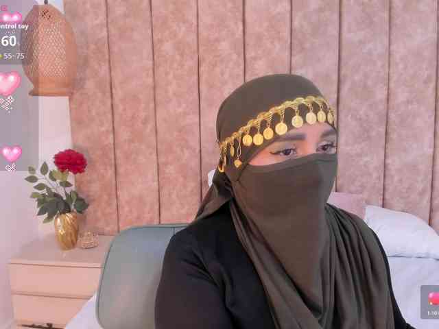 -Alisha webcam