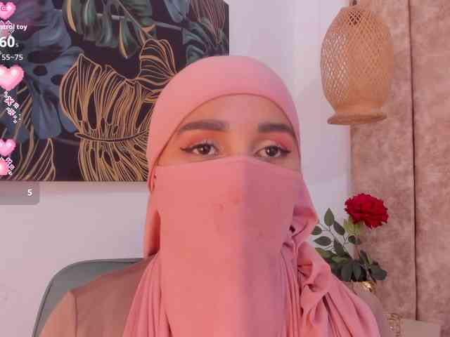 -Alisha webcam
