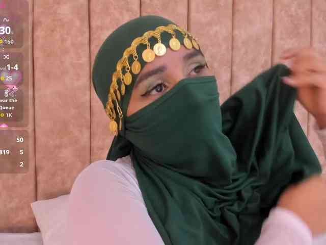 -Alisha webcam