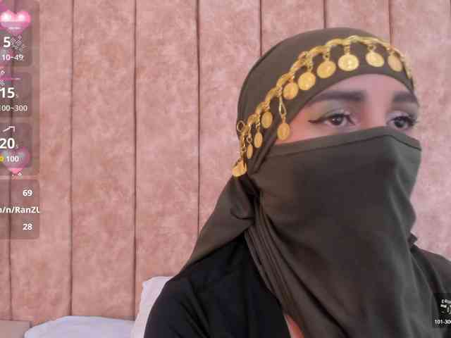 -Alisha webcam