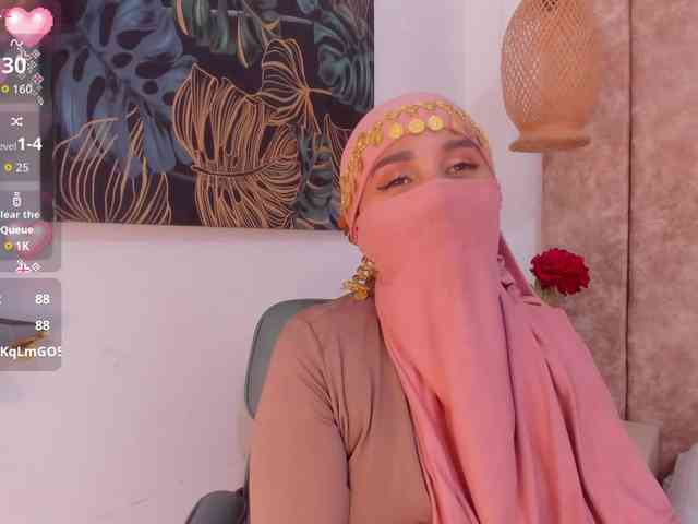 -Alisha webcam