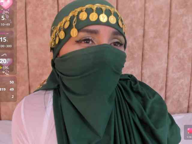 -Alisha webcam