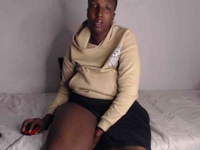 NawtyLezi696 webcam