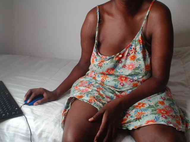 NawtyLezi696 webcam