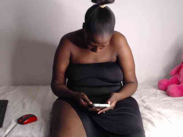 NawtyLezi696 webcam