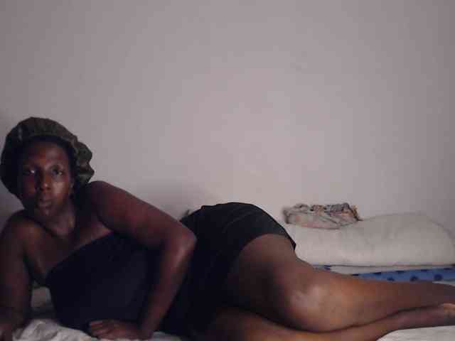 NawtyLezi696 webcam
