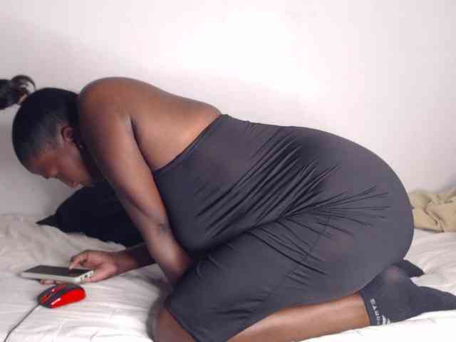 NawtyLezi696 webcam