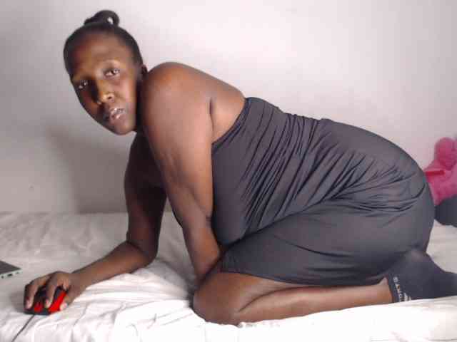 NawtyLezi696 webcam