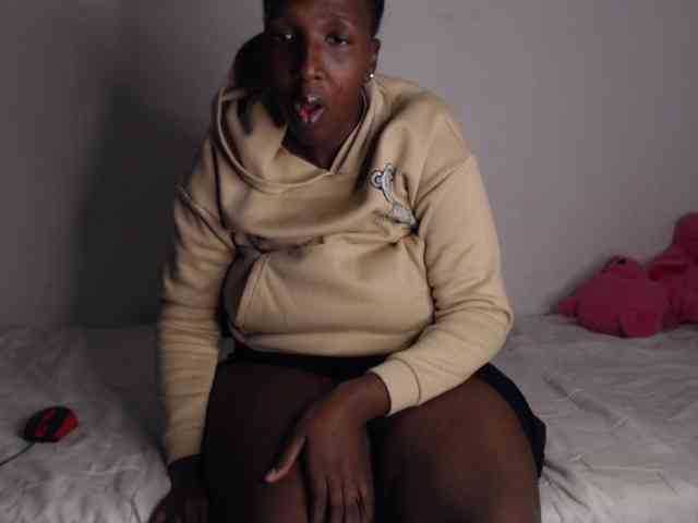 NawtyLezi696 webcam