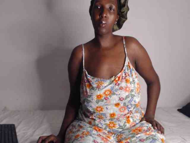 NawtyLezi696 webcam
