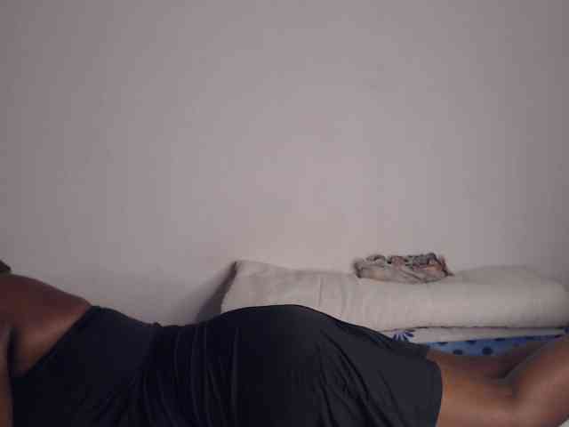 NawtyLezi696 webcam
