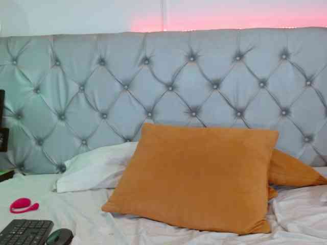 IsabellaClarkeC webcam