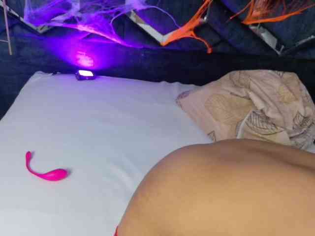 Amy-Dowson webcam