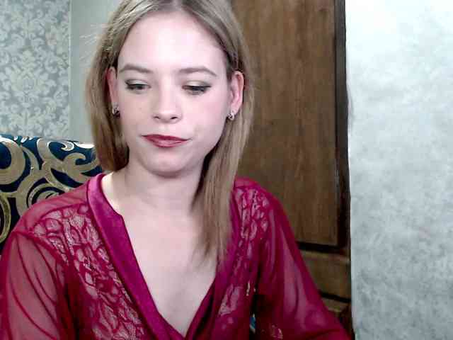 DanaXSmile webcam