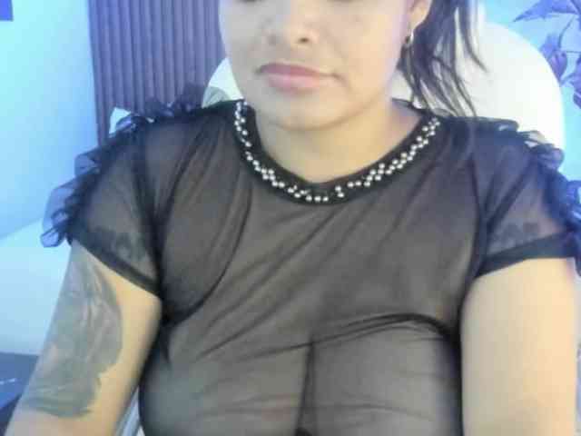 Scarletth-Moon webcam