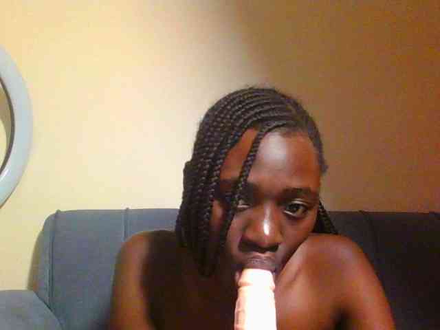 Preetygirl webcam
