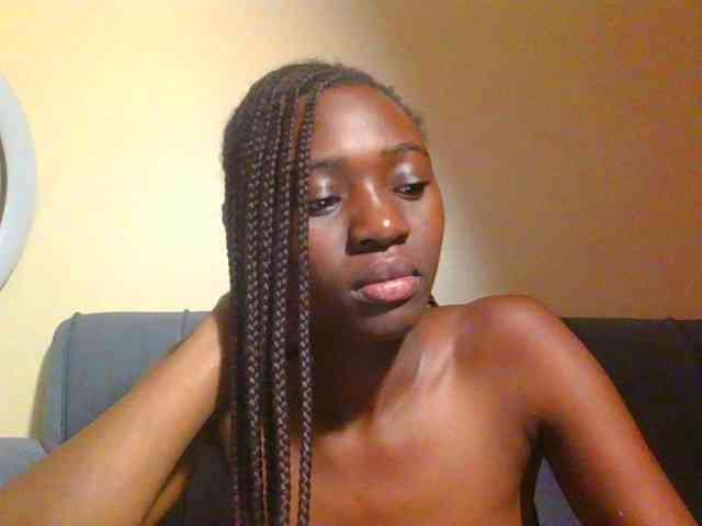 Preetygirl webcam