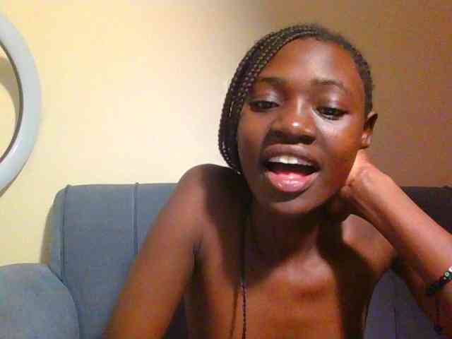 Preetygirl webcam
