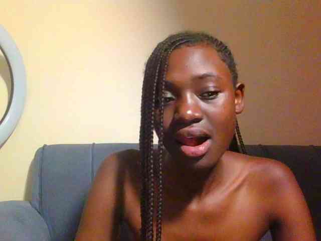 Preetygirl webcam