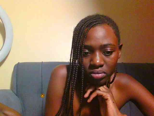Preetygirl webcam