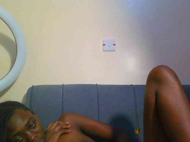 Preetygirl webcam