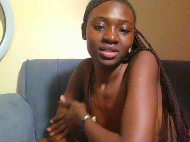 Preetygirl webcam