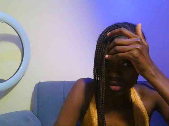 Preetygirl webcam
