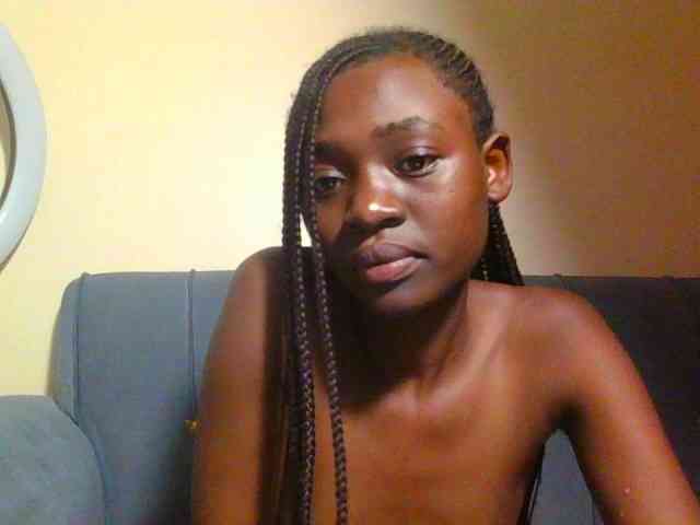 Preetygirl webcam