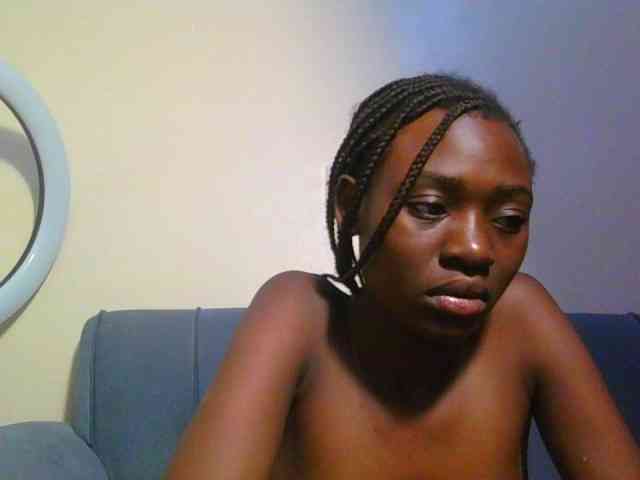 Preetygirl webcam