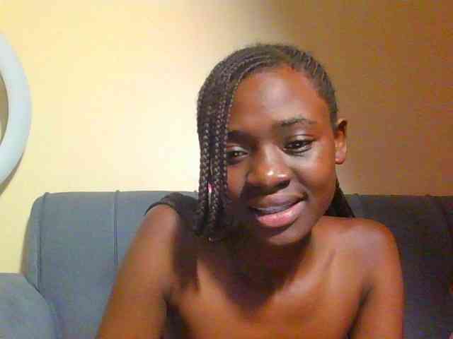 Preetygirl webcam