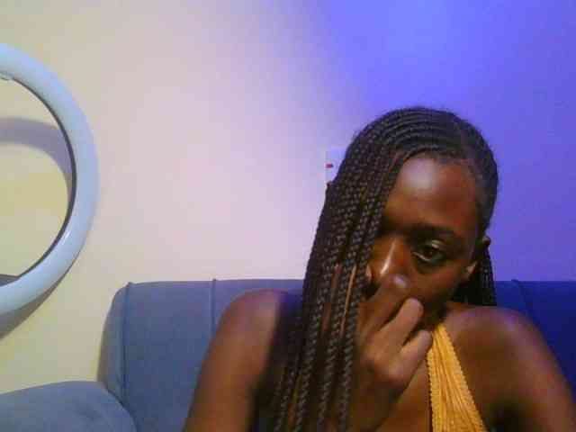 Preetygirl webcam