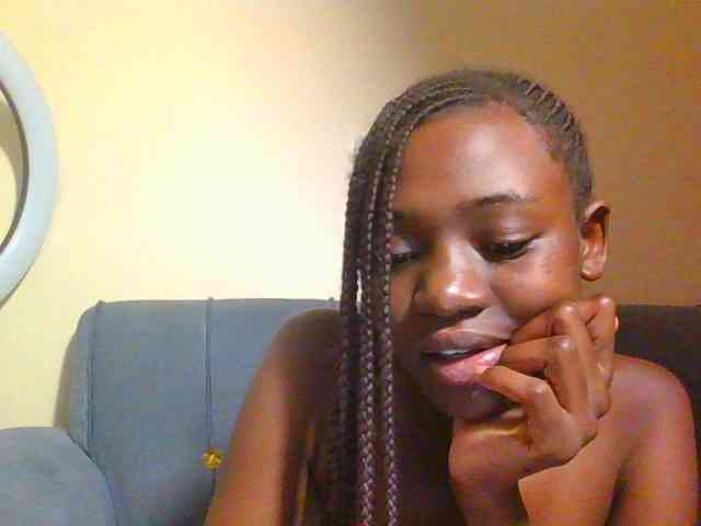 Preetygirl webcam