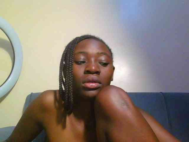 Preetygirl webcam