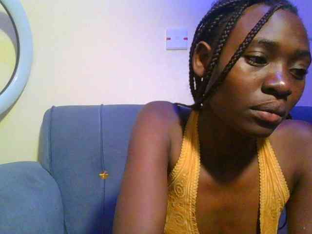 Preetygirl webcam