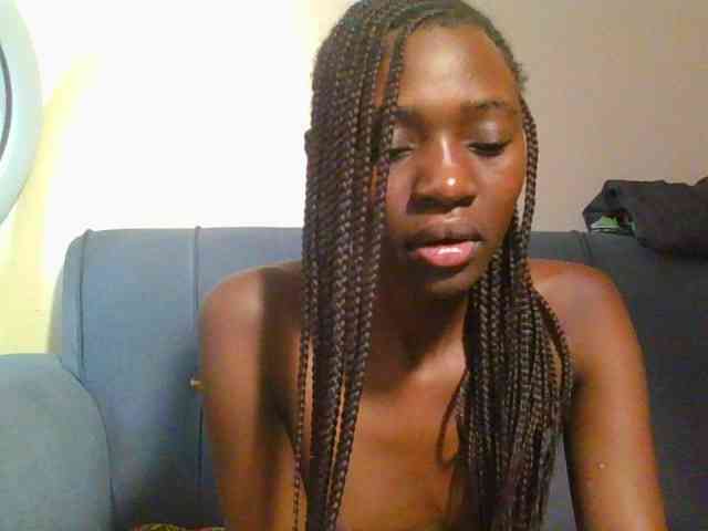 Preetygirl webcam