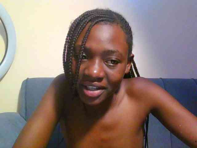 Preetygirl webcam