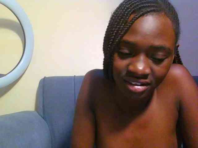 Preetygirl webcam