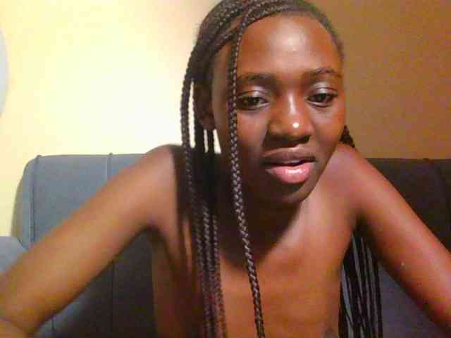 Preetygirl webcam