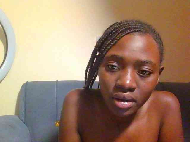 Preetygirl webcam
