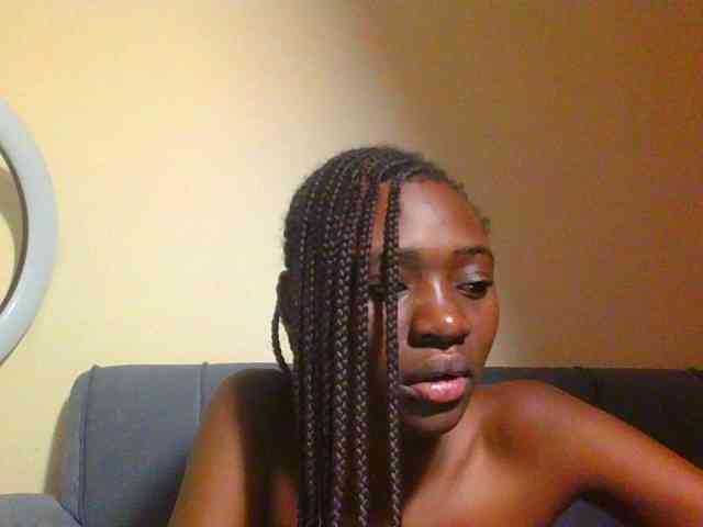 Preetygirl webcam