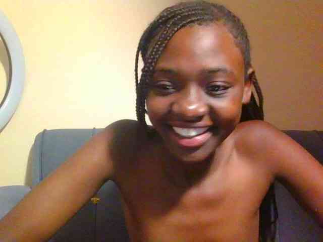 Preetygirl webcam