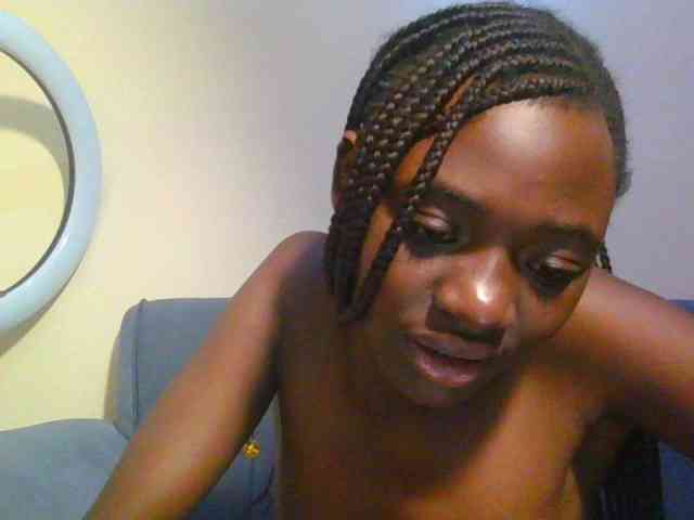 Preetygirl webcam