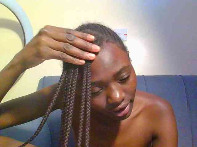 Preetygirl webcam