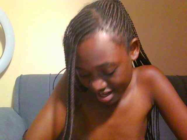 Preetygirl webcam