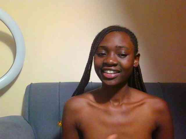 Preetygirl webcam