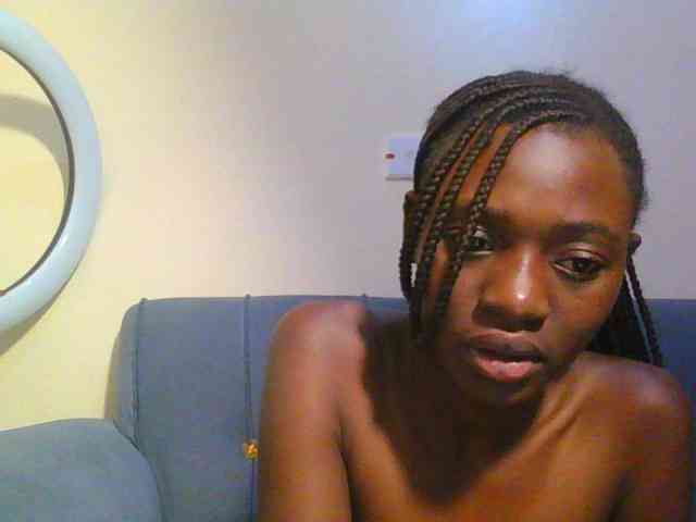 Preetygirl webcam