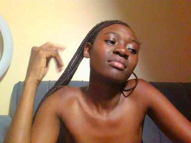 Preetygirl webcam